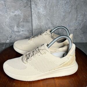 Kiziks Lima Pink Women’s Size 8.5 Wide Athletic Shoes